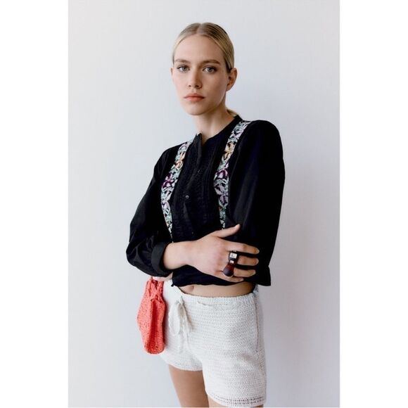 Zara black contrast embroidered pin tuck top NWT - Picture 3 of 8